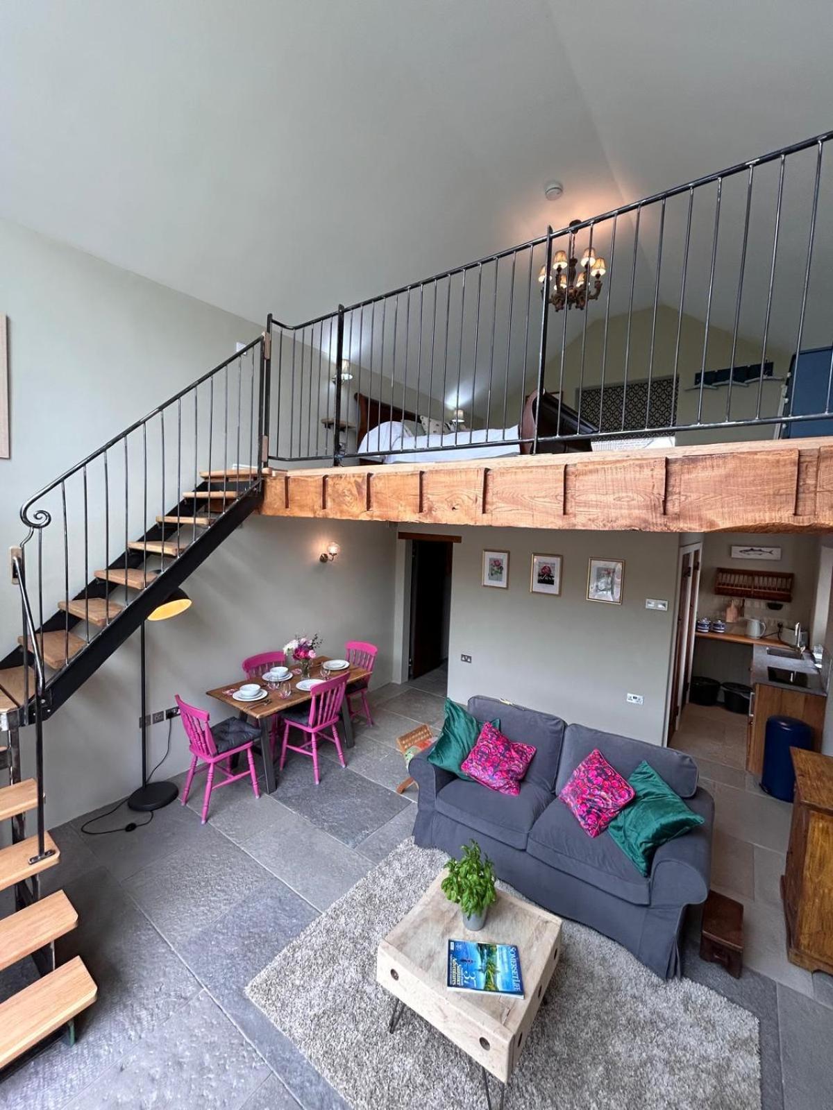Villa The Hayloft At Stathe Farm Bridgwater Exterior foto